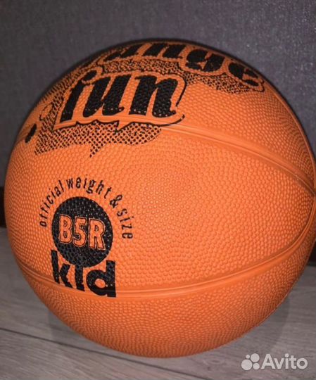 Баскетбольный мяч