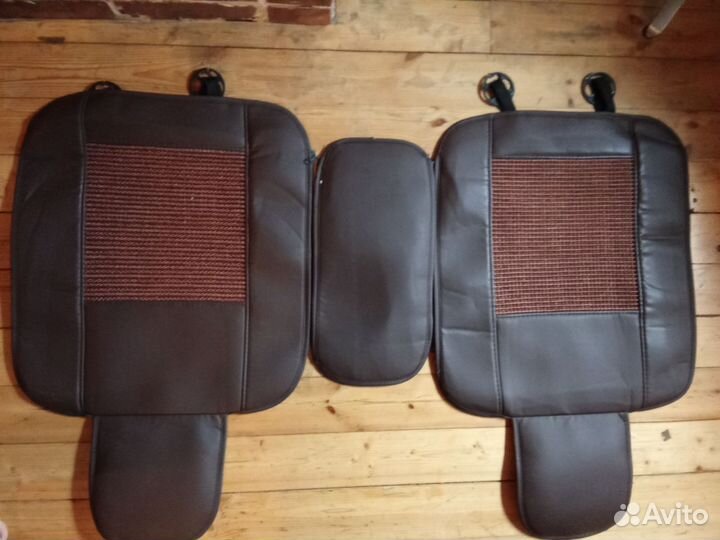 Универсальный чехол на сиденья автомобилей