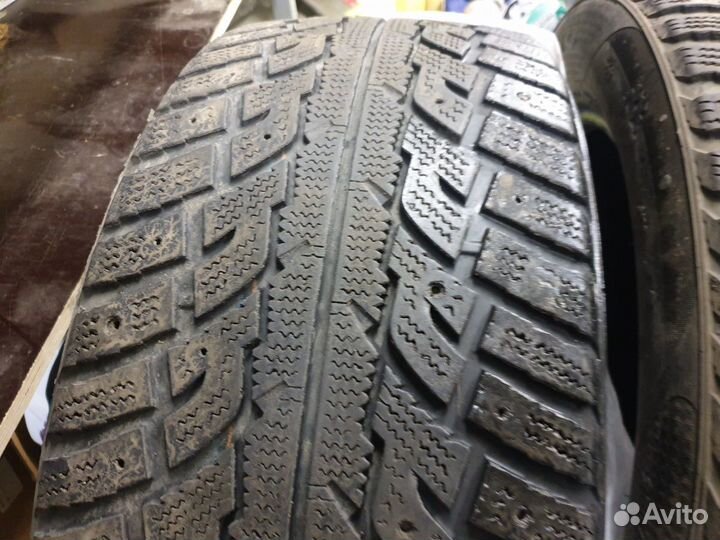 Kumho I'Zen Ice Power KW21 255/55 R18