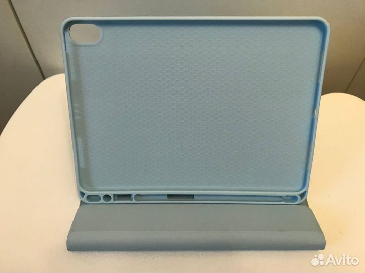 Чехол для iPad с клавиатурой