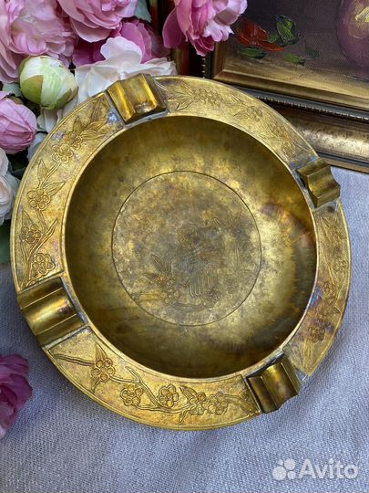 Старинная пепельница латунь Европа Италия