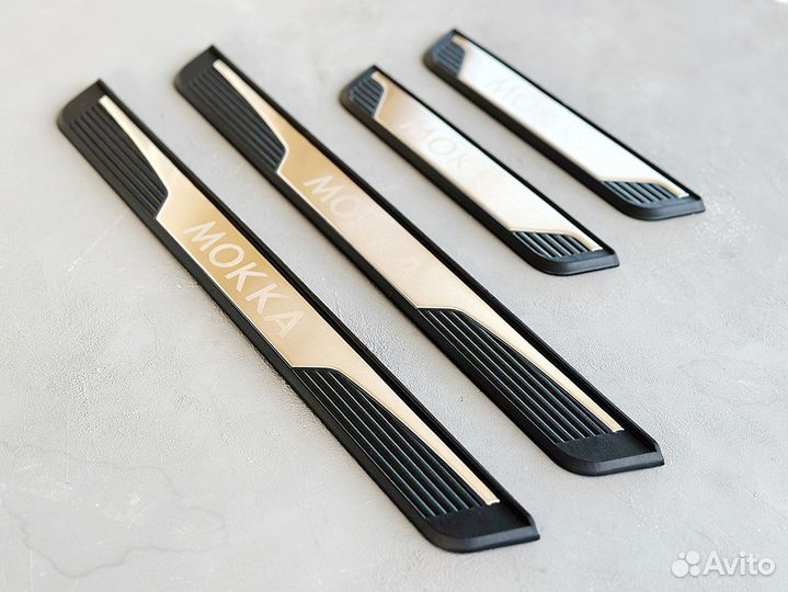 Opel Mokka накладки на пороги