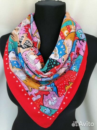 Платок с кошками 90*90 и шарф размер 150*50см