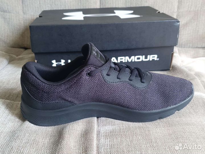 Кроссовки новые Under Armour 42р