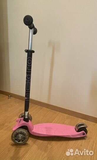 Самокат трехколесный Maxi Micro Led