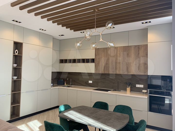 3-к. квартира, 140 м², 9/11 эт.