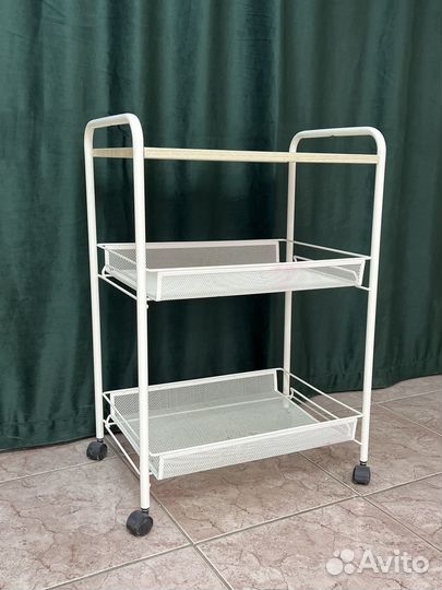 Тележка на колесиках