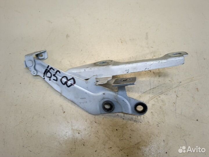 Петля капота Ford Mustang, 2016