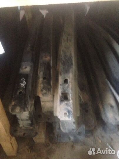 Усилитель заднего бампера Форд фокус 2