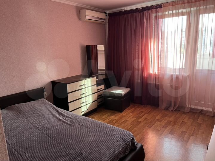 2-к. квартира, 65,2 м², 13/16 эт.