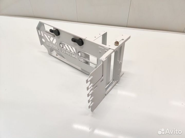 Кронштейн Cooler Master + райзер 4.0 белый