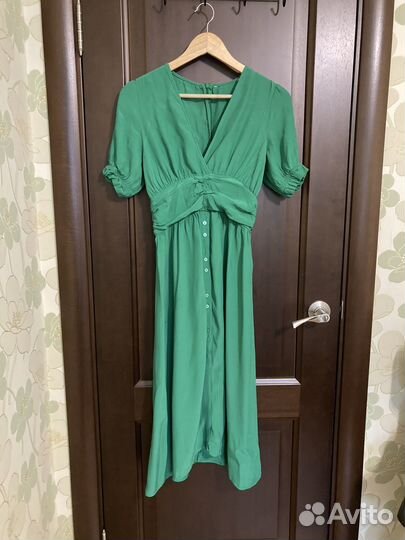 Платье Zara xs вискоза