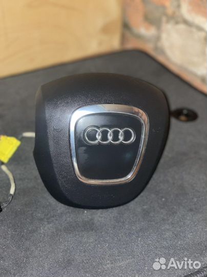 Подушка безопасности на Ауди