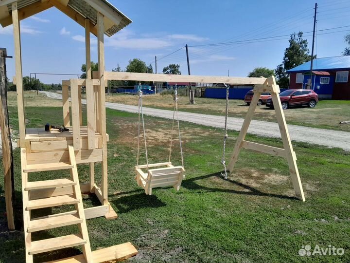 Деревянная детская игровая площадка