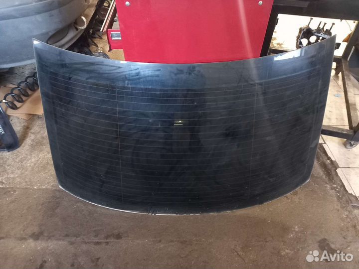 Задние стекло Audi A4 B6