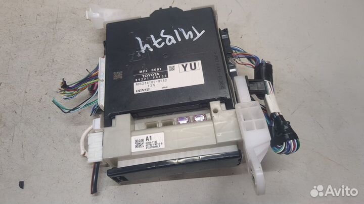 Блок комфорта Toyota C-HR, 2021