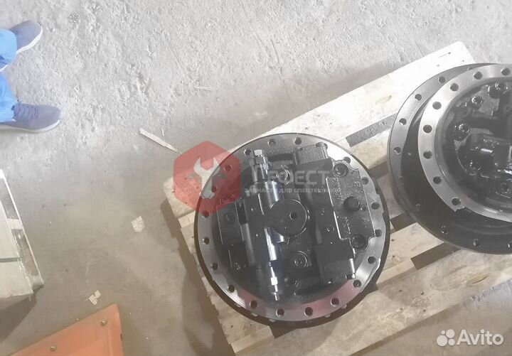 Гидромотор хода Doosan DX300LCA 170403-00122