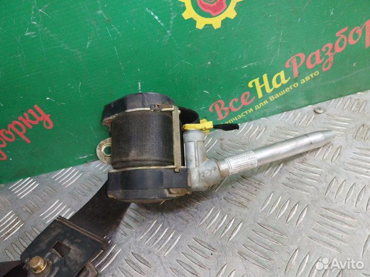 Ремень безопасности передний Mercedes-Benz C-Class