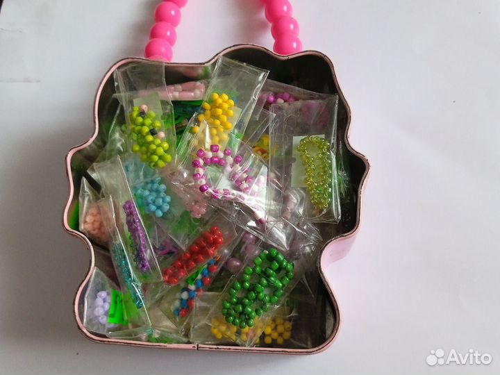 Украшения из бисера