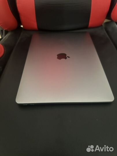 Macbook air 2020 core I7/16/2tb