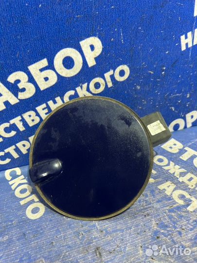 Лючок бензобака Opel Astra H универсал 2012