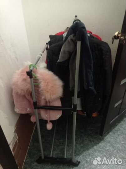 Вешалка для одежды напольная