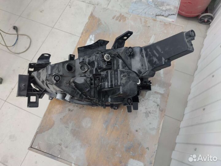 Фара правая Mazda CX 5 KB8P51030