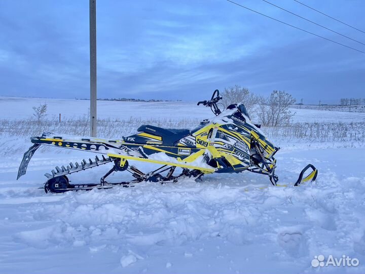 BRP Ski-Doo Summit X-T3 163 800R etec