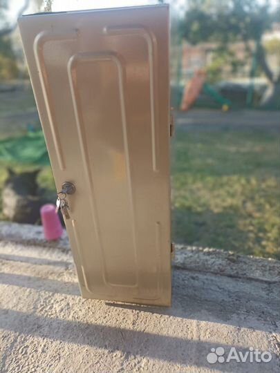 Сейф, оружейный шкаф