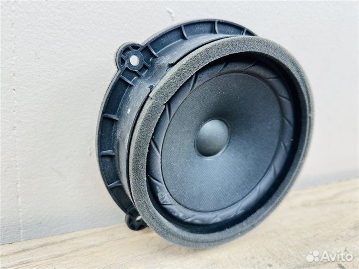 Динамик передний правый Genesis G80 2016-2020