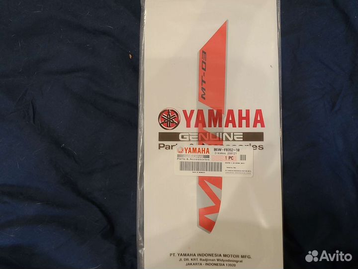 Наклейка на бак Yamaha MT03