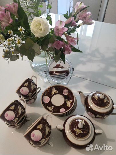 Продаётся чайный сервиз