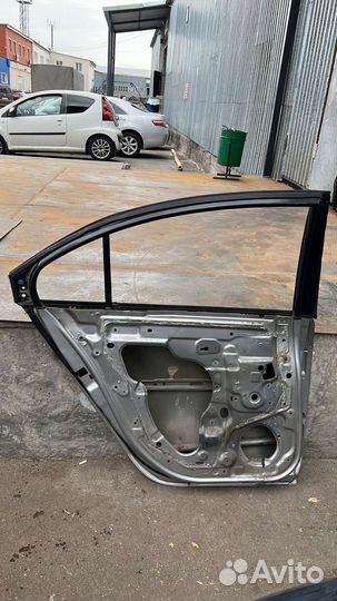 Дверь задняя левая Nissan primera р12