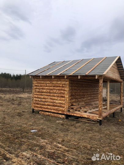 Сруб бани в лапу