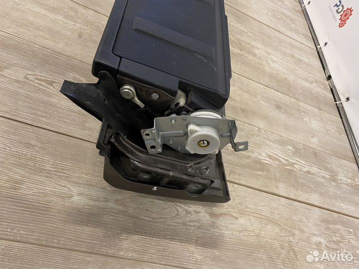 Дверь багажника нижняя Mitsubishi Outlander XL