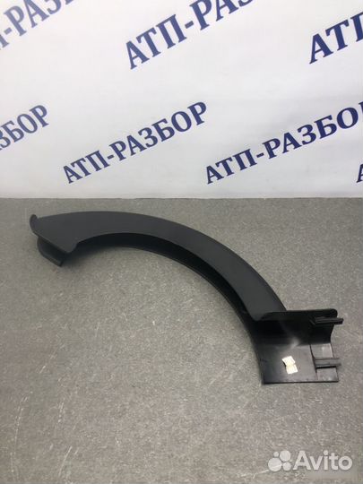 Накладка петли левая Hyundai Genesis G80 2014