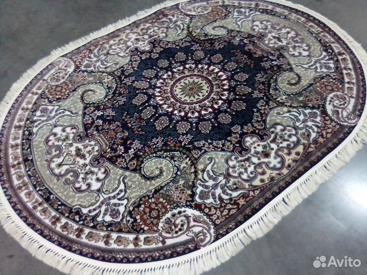 Ковер размером : 1.60х2.30 (№ 25740-33 о) новый