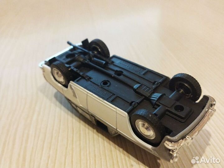 Машинка металлическая Москвич 407