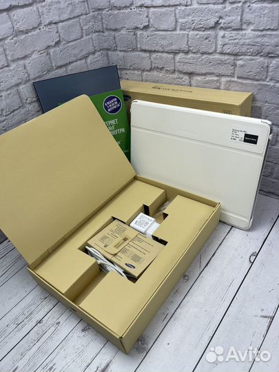 Samsung SM-P601 32GB White (идеал/гарантия)