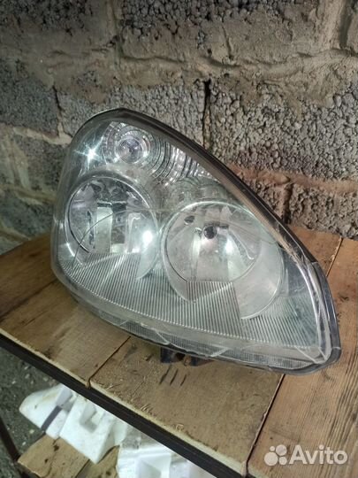 Фара правая priora