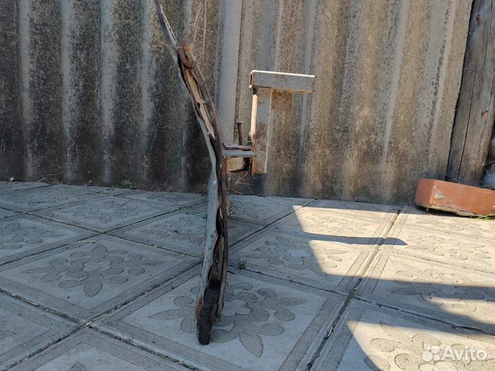 Лопата для чистки снега