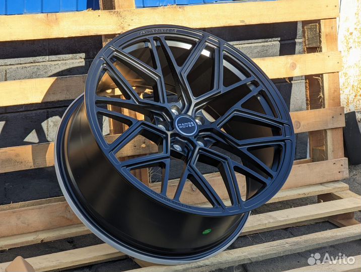 Кованые диски GT Forged R22 на Range Rover Sport