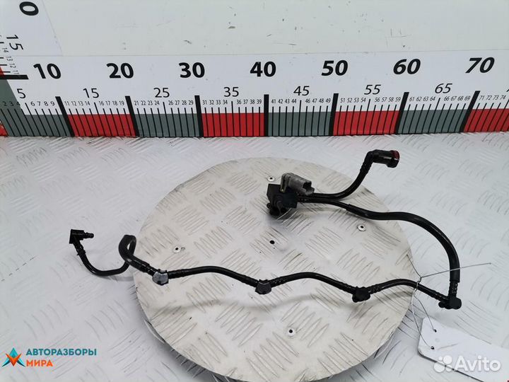 Трубка обратки форсунок Volvo S40 рест. 2001