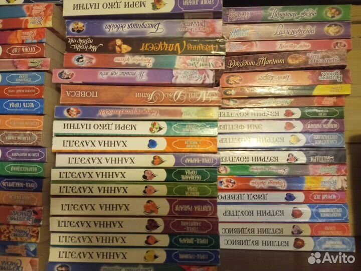 Книги (любовные романы)