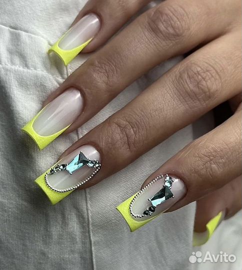 Маникюр наращивание ногтей