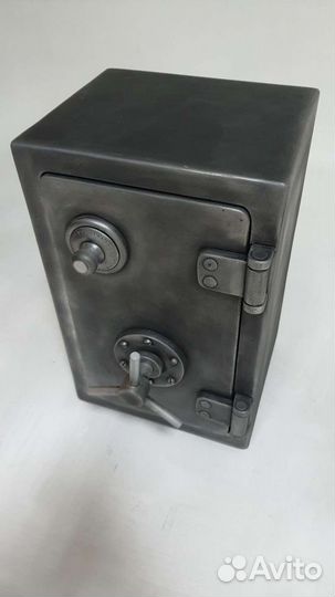 Сейф-тумба декоративный