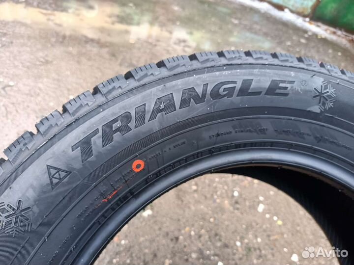 Triangle PL01 215/60 R16 99R