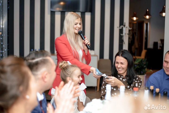 Ведущий на свадьбу + Dj с оборудованием, тамада