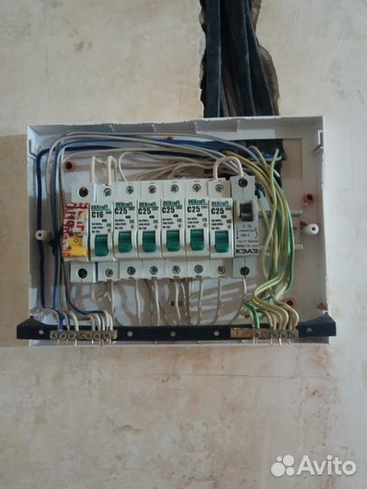 Услуги электрика и электромонтажные работы