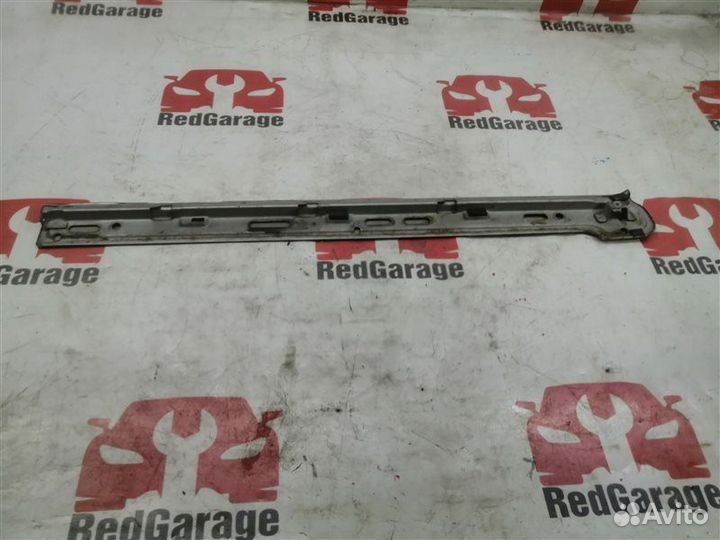 Накладка Направляющей Сдвижной Двери задняя правая